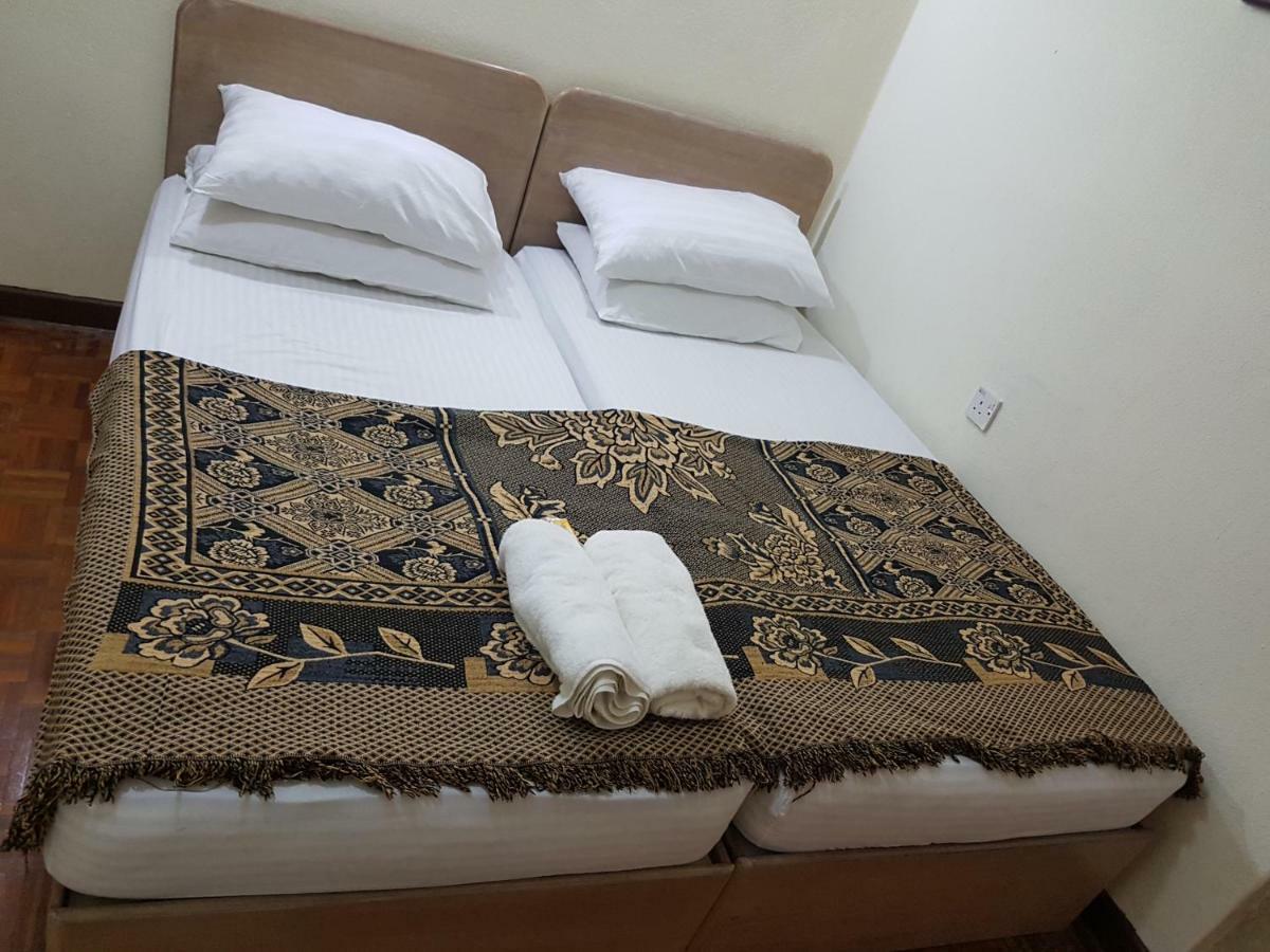 Home stay Bayu Emas Appartment, Batu Feringgi Bagian luar foto